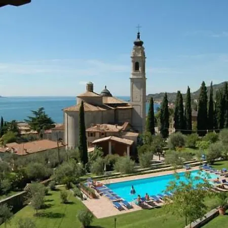 Fondo La Campagnola Lägenhetshotell 3*