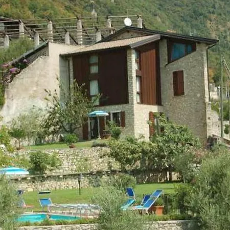 Fondo La Campagnola Lägenhetshotell 3*